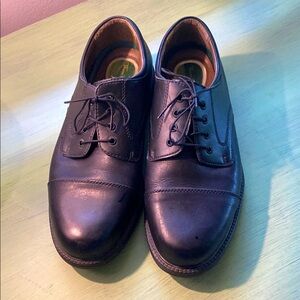 Thom McAn Black Leather Oxford Shoes